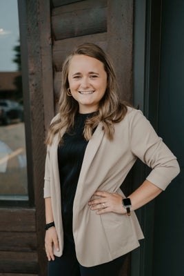 Portrait of Halie Majerus, Realtor®