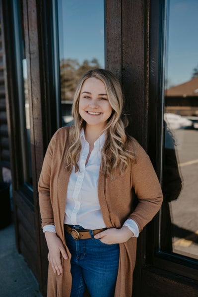 Kim Narveson, Licensed Transaction Coordinator